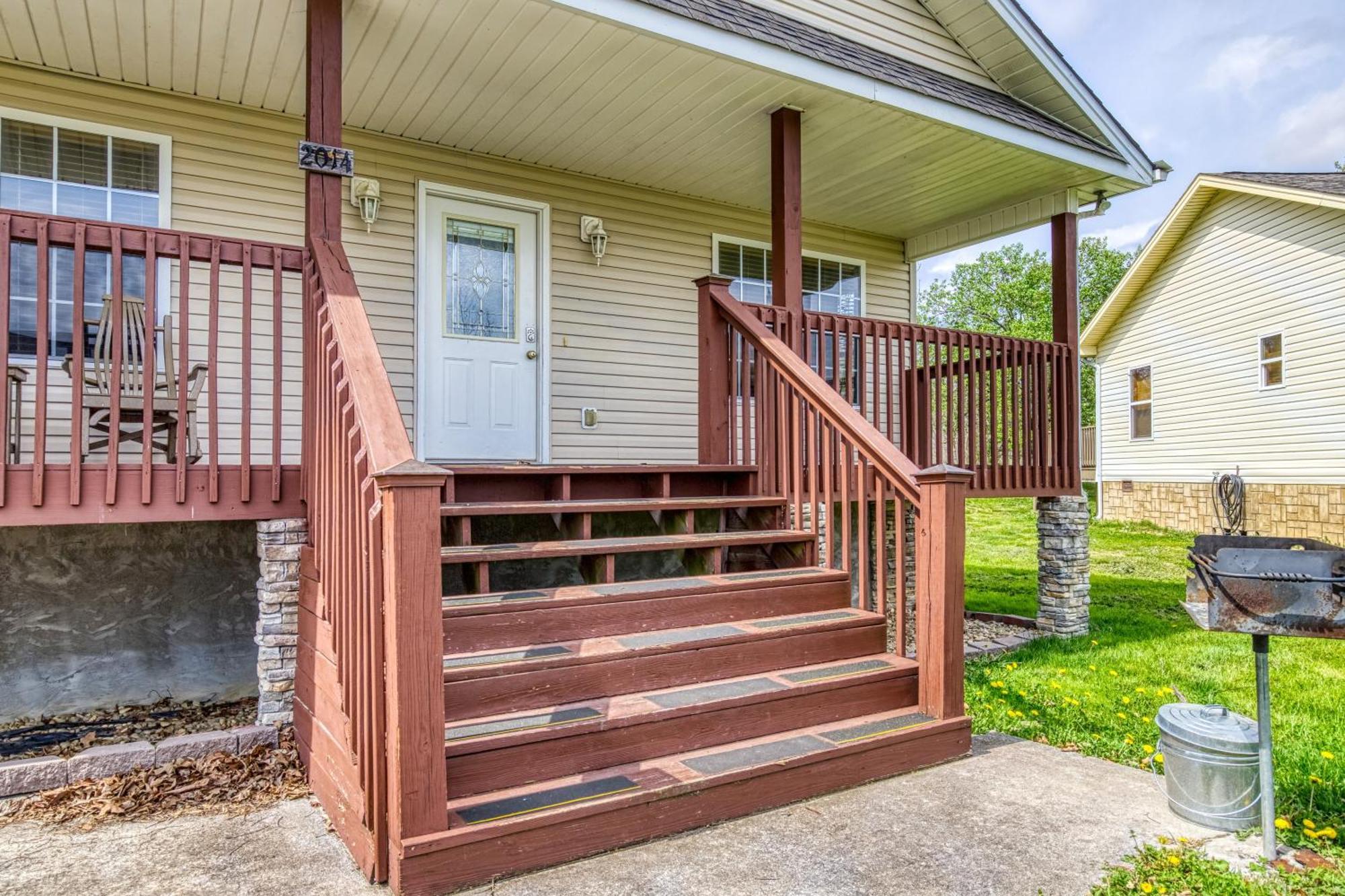 Lee'S Creekside Villa Pigeon Forge Exterior photo